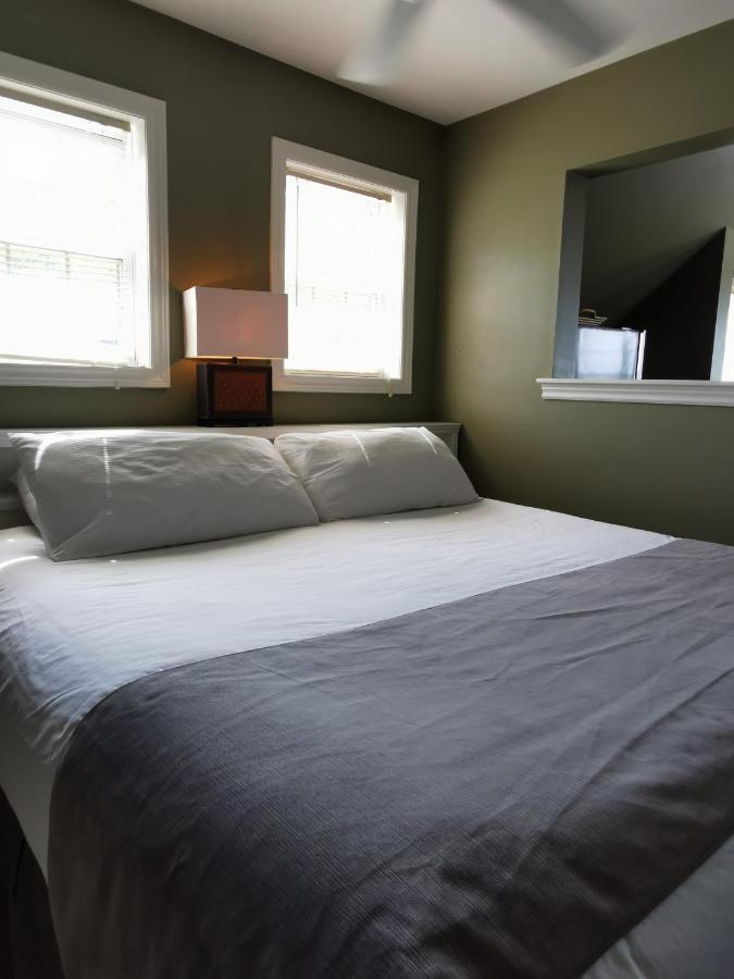 On The Harbour And Telegraph House Inn 3*